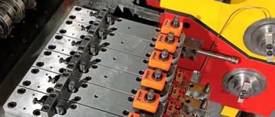 Διαφορά μεταξύ των μηχανών Bolt Former και Part Former